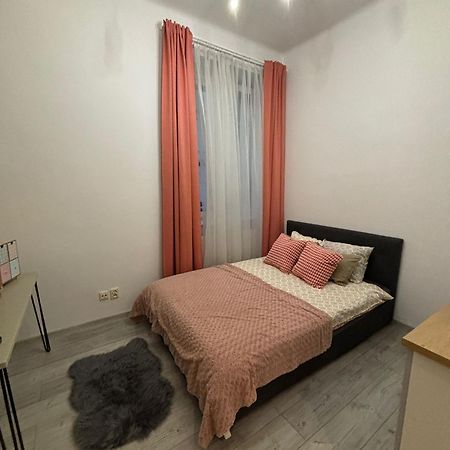 Vistula Riverside-Kazimierz Old Town Apartments Krakow Bagian luar foto