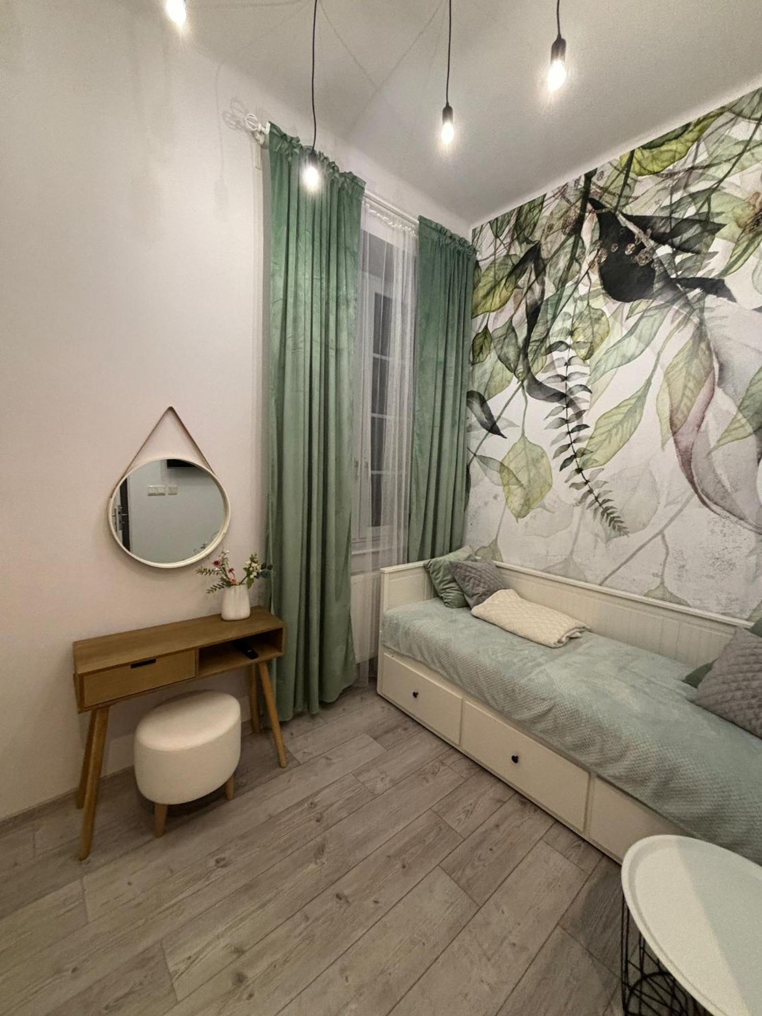 Vistula Riverside-Kazimierz Old Town Apartments Krakow Bagian luar foto